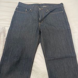 Levi’s 514 jeans